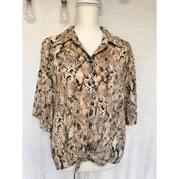 Sanctuary Snake Print Button Up Front Tie Cropped Front Collared Blouse Large - Picture 2 of 9